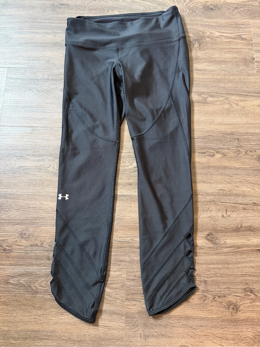 Under Armour Women's Size Medium Black Heatgear Compression Capris Leggings Gym